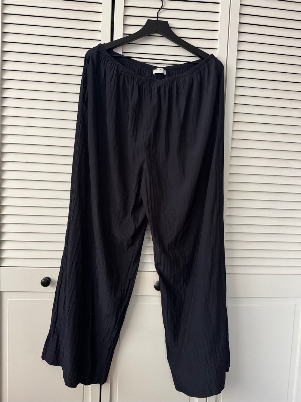 Aritzia Babaton Black Elastic-Waist Wide Leg Pants